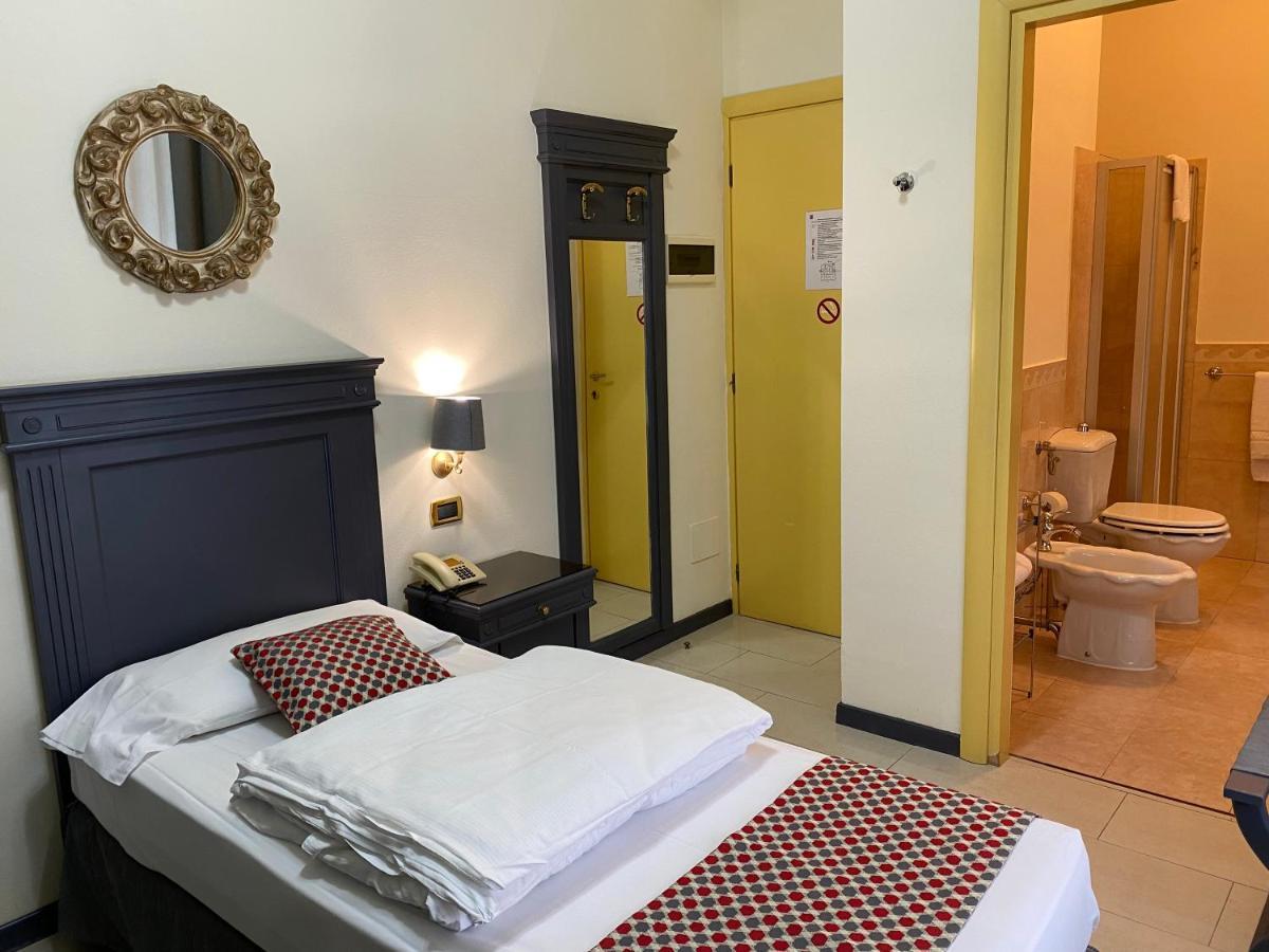 Hotel Estee 4*